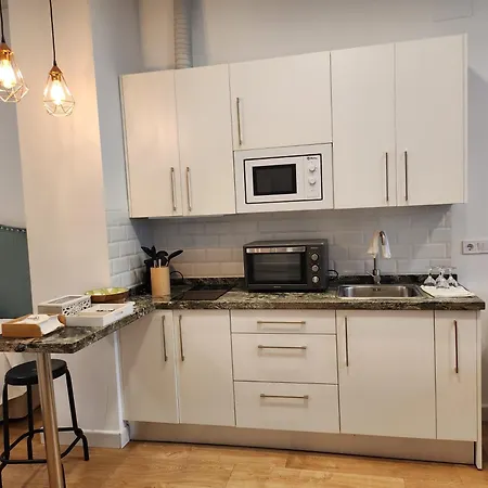 דירה Minimalist Loft Space