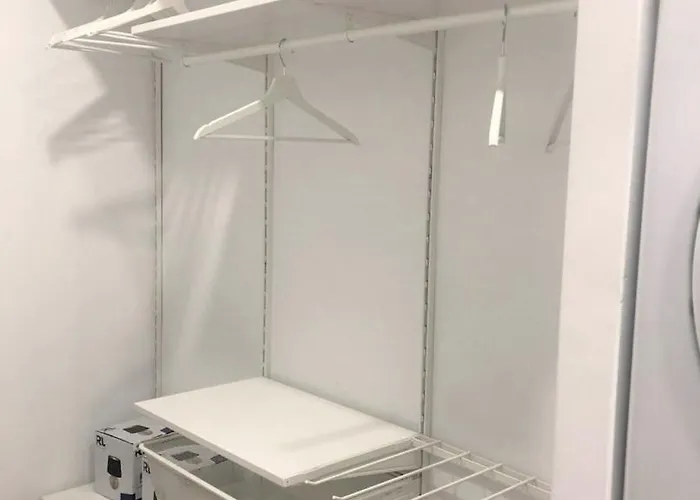 דירה Minimalist Loft Space