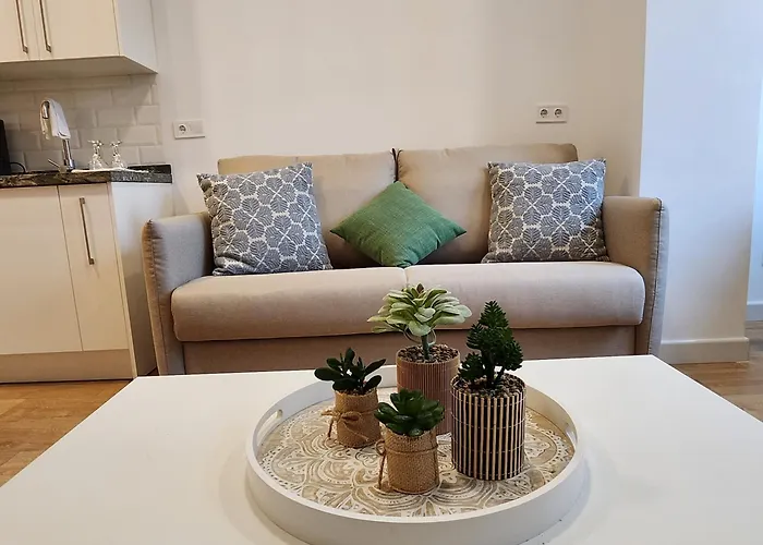 Minimalist Loft Space דירה מאלגה